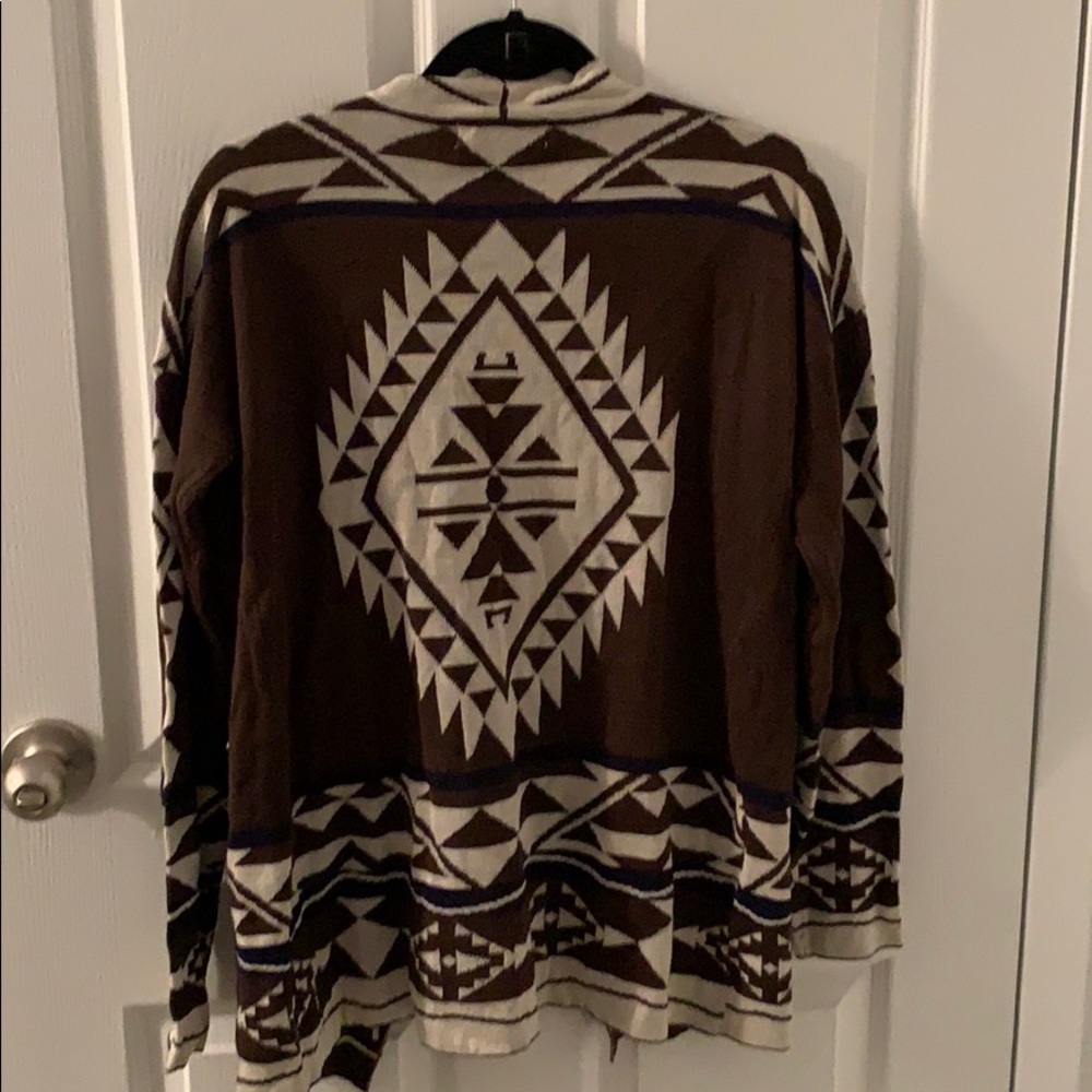 Aztec Pattern Tunic - Picture 3 of 3